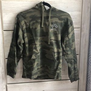 Great Condition Pawz Camo Sweatshirt
